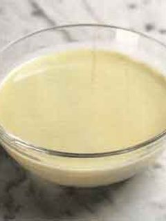 Una foto de Salsa blanca casera bien rica