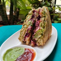 A picture of Beetroot sandwich.