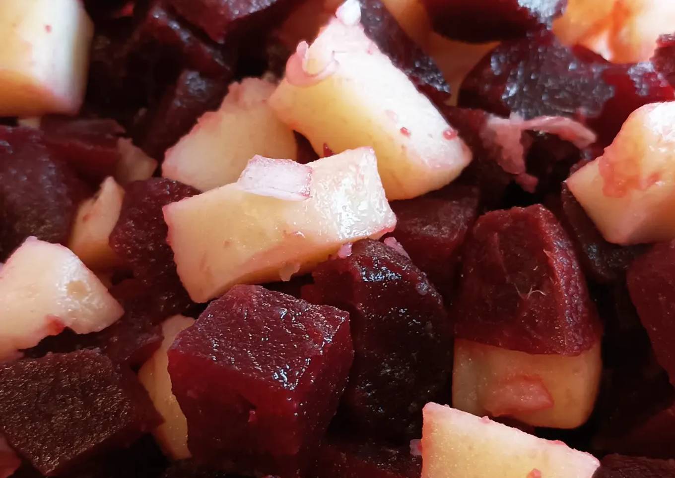 Salade pomme de terre betterave