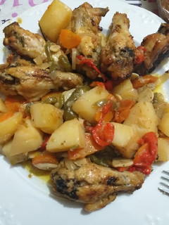 Una foto de Jamoncitos de pollo
