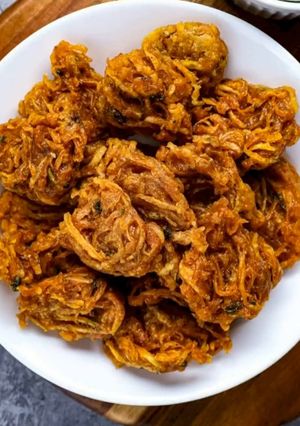 عکسی از دستور آلو لاچا پاکودا (Aloo laccha pakoda)