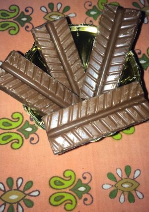 A picture of Homemade Dairy Milk Chocolate.