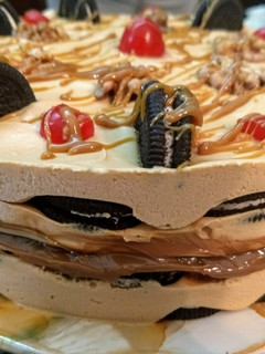 Una foto de Torta helada oreo de dulce de leche