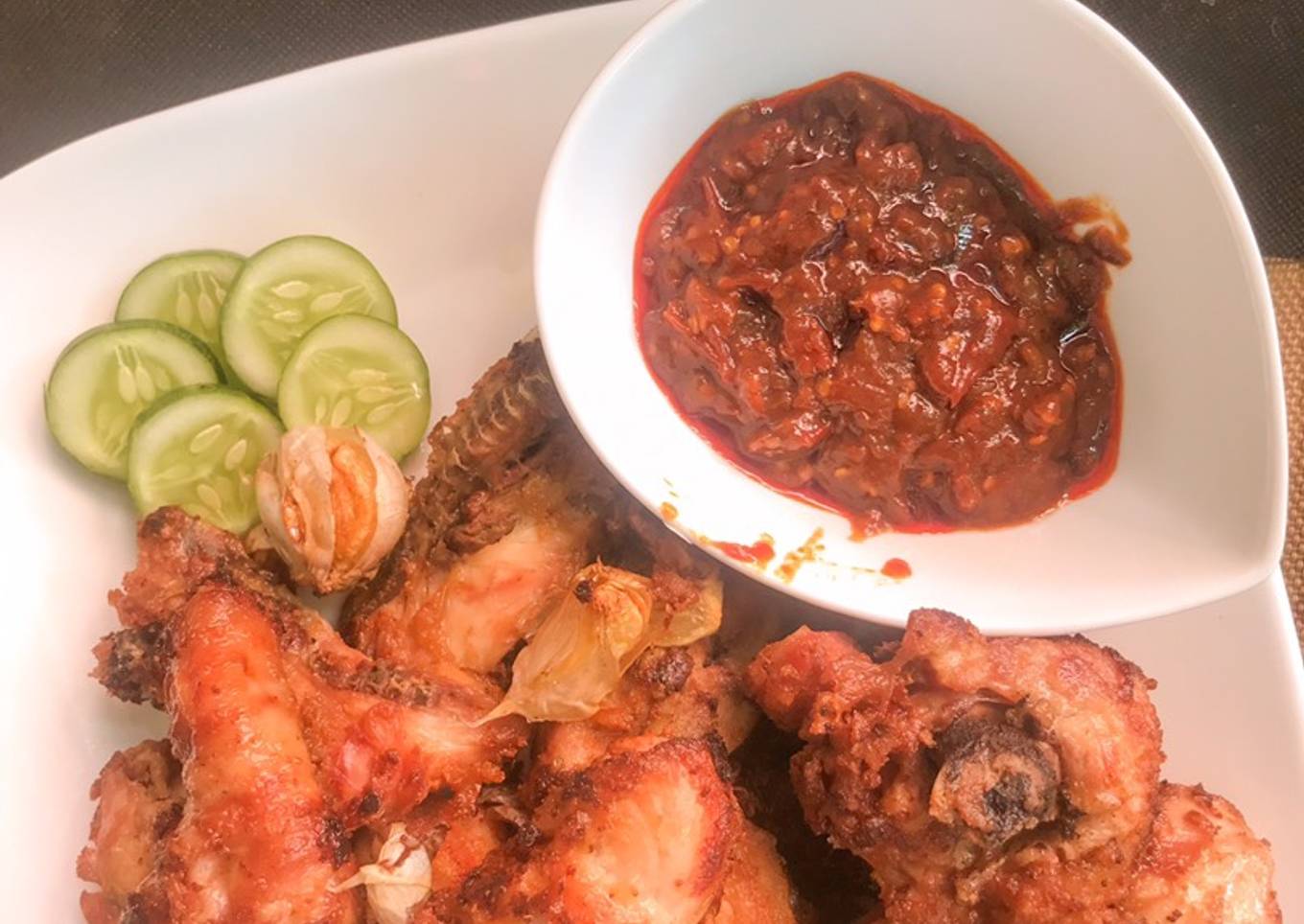 Ayam goreng bawang putih