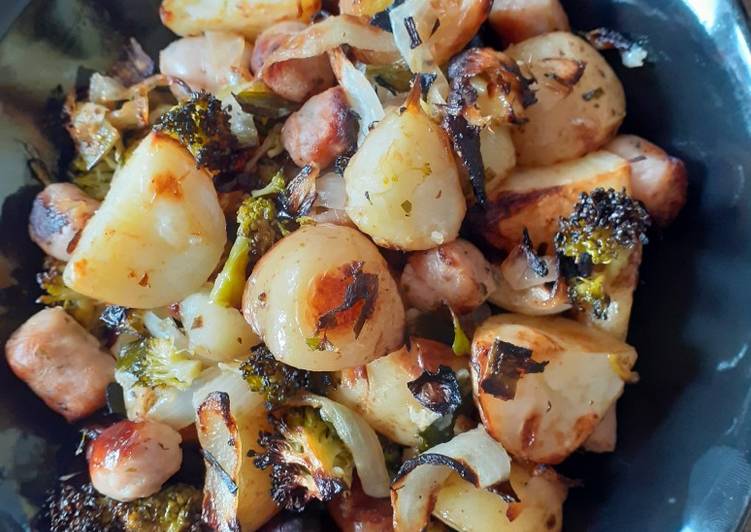 How to Make Speedy Potato, Sausage & Veg