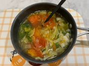 A picture of mix vegetable soup