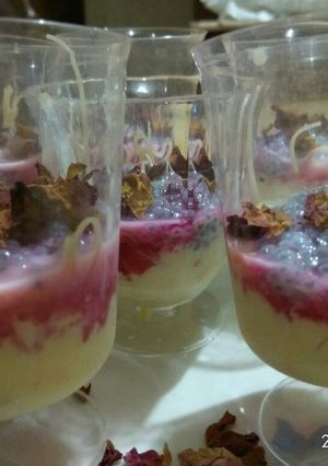 A picture of Faloonda glass dessert.