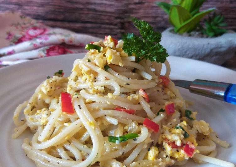 Cara Gampang Membuat Pasta Telur Asin, Enak Banget