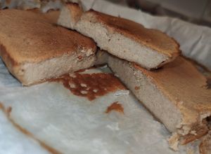 Una foto de Tarta de yogurt stracciatella 🍫🥛