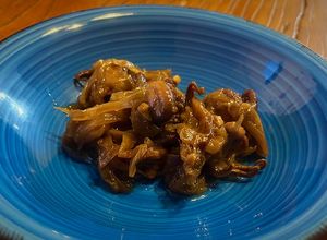 Una foto de Pulpitos encebollados