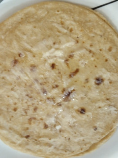 સ્વીટ રોટલી (Sweet Rotli Recipe In Gujarati) રેસીપી મુખ્ય ફોટો