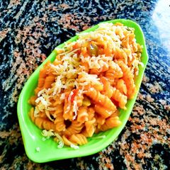 A picture of Cooker Pasta or Pasta in Cooker.