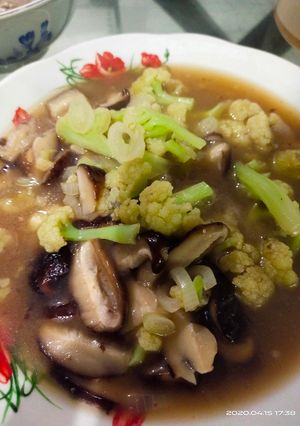 Foto resep Shitake cah kembang kol