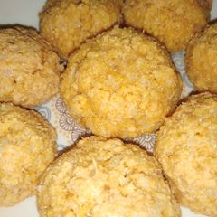 A picture of Coconut macarons😋without oven.