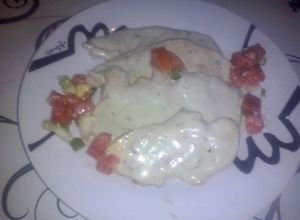 Una foto de Pechuga de pollo en salsa roquefort