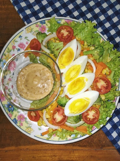 Foto resep Egg Salad with Roasted Sesame