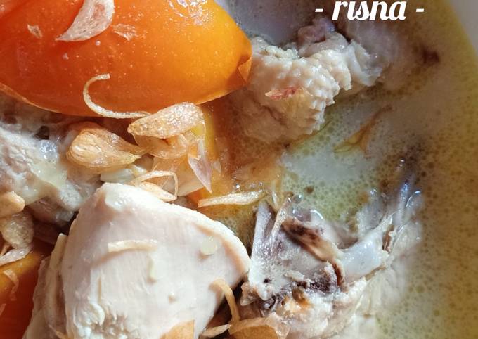 Ternyata ini loh! Resep bikin Opor Ayam Kuah Putih untuk Idul Fitri  spesial