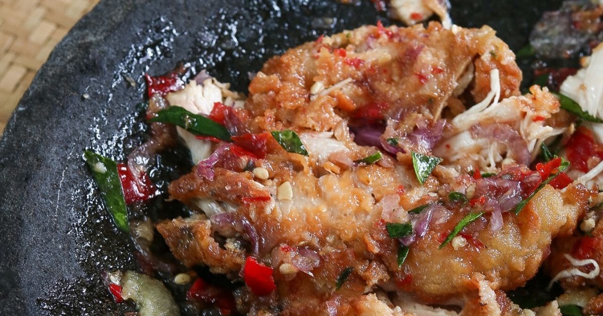 Ayam Geprek Sambal Mentah