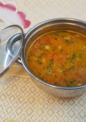 ગુજરાતી ખાટી મીઠી દાળ રેસીપી મુખ્ય ફોટો