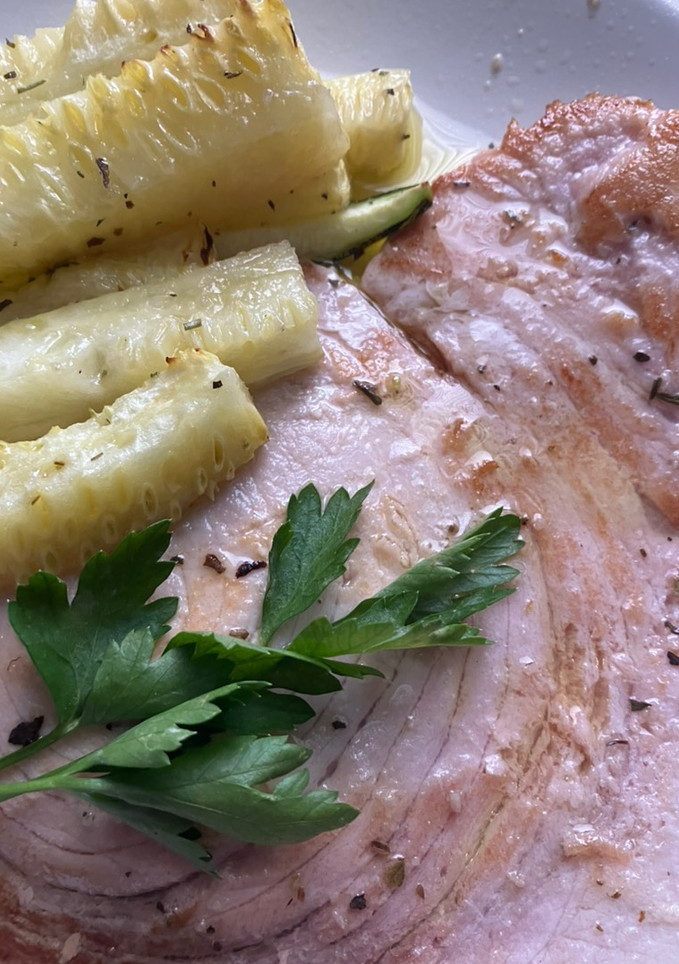 Una foto de Bastones de calabacín en airFryer, con emperador a la plancha