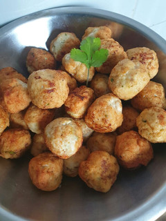 Una foto de Albóndigas fritas de bacalao