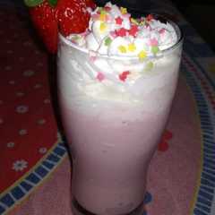 Una foto de Batido de fresa 🍓