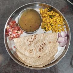 A picture of Spicy Zunka & Soft Bhakri.