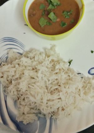 A picture of Rajma with jeera rice.