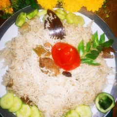 A picture of Beef pulao.