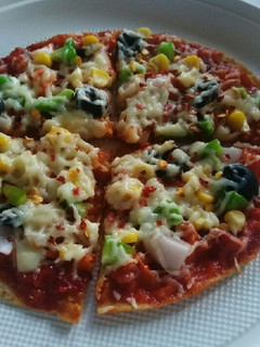 A picture of Paratha Thin Crust Pizza.