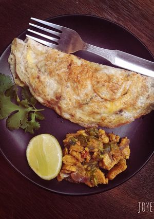 A picture of Chicken omelette.