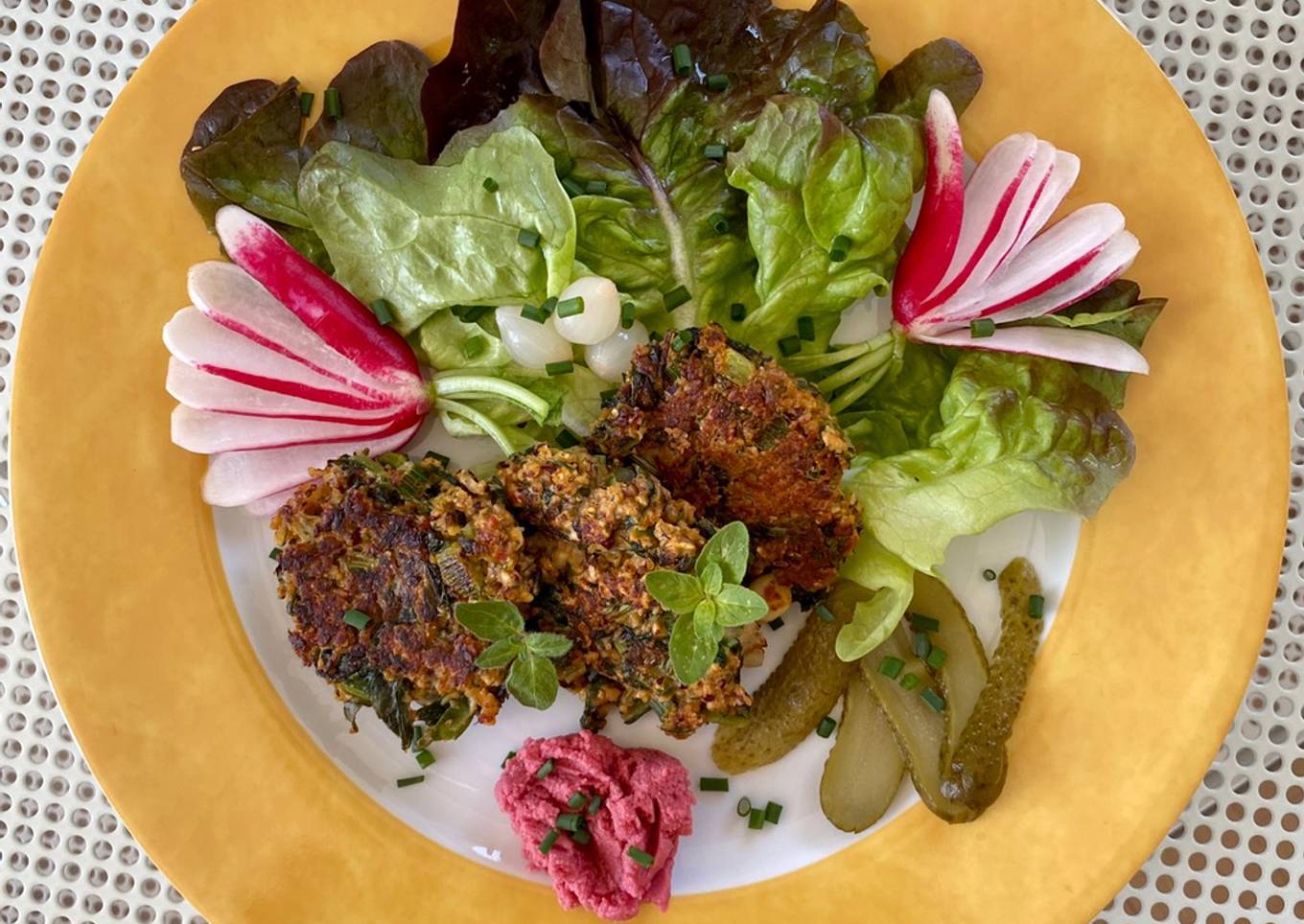 Galettes de fanes de navets à l’origan