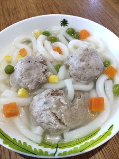 A picture of Meatballs with Udon.