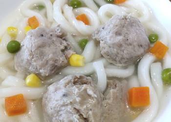 How to Prepare Yummy Meatballs with Udon