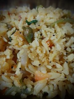 पोहा (Poha recipe in Hindi) रेसिपी मुख्य फोटो