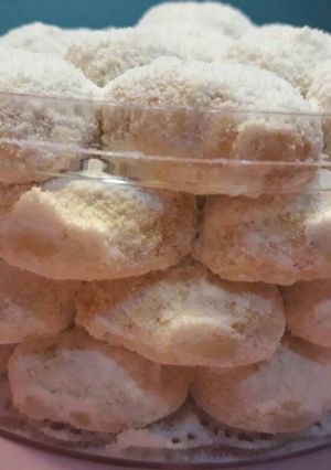 Foto resep Putri salju lumer with kacang mede+edam #kuekering #kuelebaran