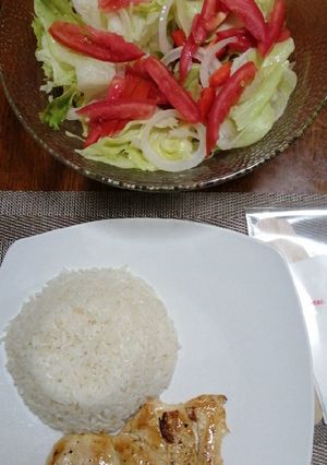 Una foto de Pechuga con papitas y arroz