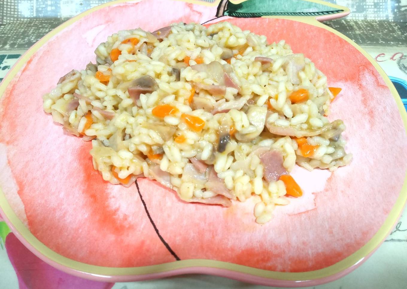 Risotto con bacon, zanahoria y champiñones