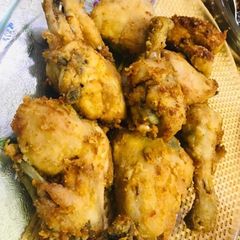 A picture of Fried chicken.