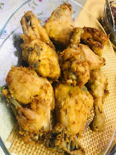 A picture of Fried chicken.