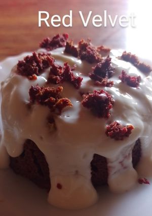 Una foto de Red velvet con harina de avena y en microondas 😋