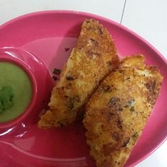 A picture of Suji ka handvo.