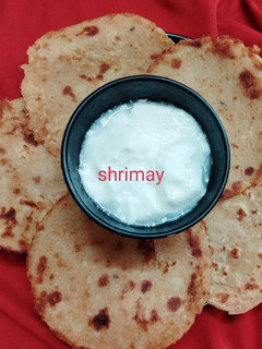 उपवासाचा आलू पराठा (upwasacha aloo paratha recipe in marathi) रेसिपी चे मुख्य फोटो