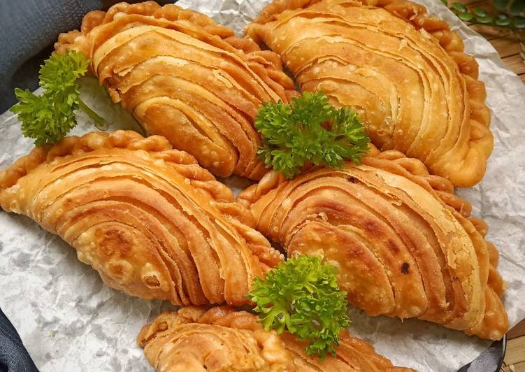 Curry Puff Pusing