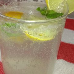 A picture of Lemon Soda.
