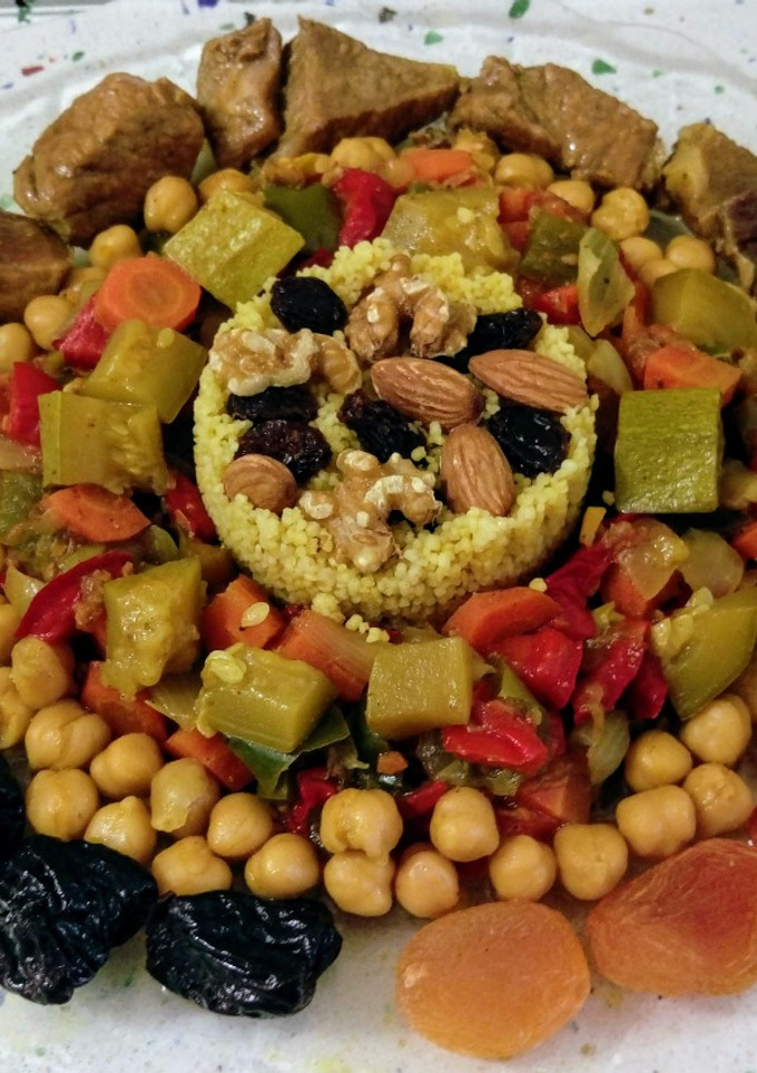 Una foto de Cous-cous ibérico con frutos secos