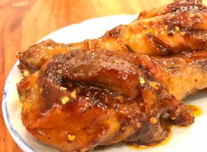Hình của món Đùi gà sốt ớt sate.