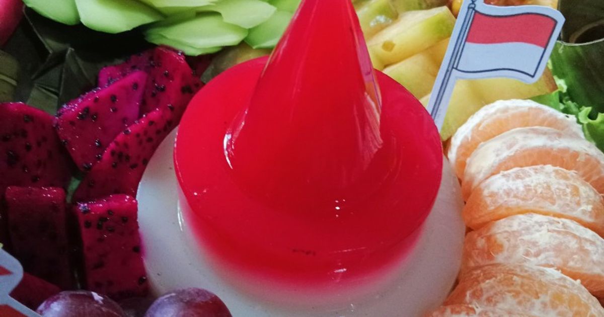 Tumpeng dessert (Puding Merah Putih & Buah)