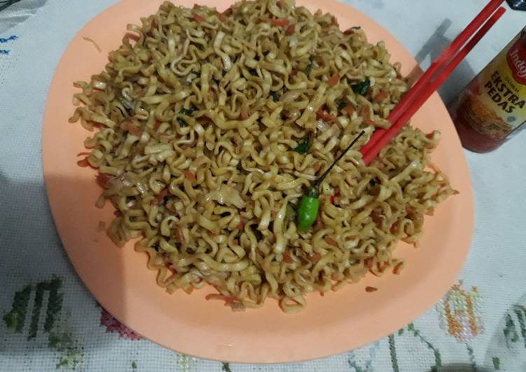 Bagaimana Membuat Mie Goreng Simple, Sempurna