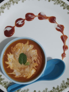 ટોમેટો સૂપ (Tomato Soup Recipe In Gujarati) રેસીપી મુખ્ય ફોટો
